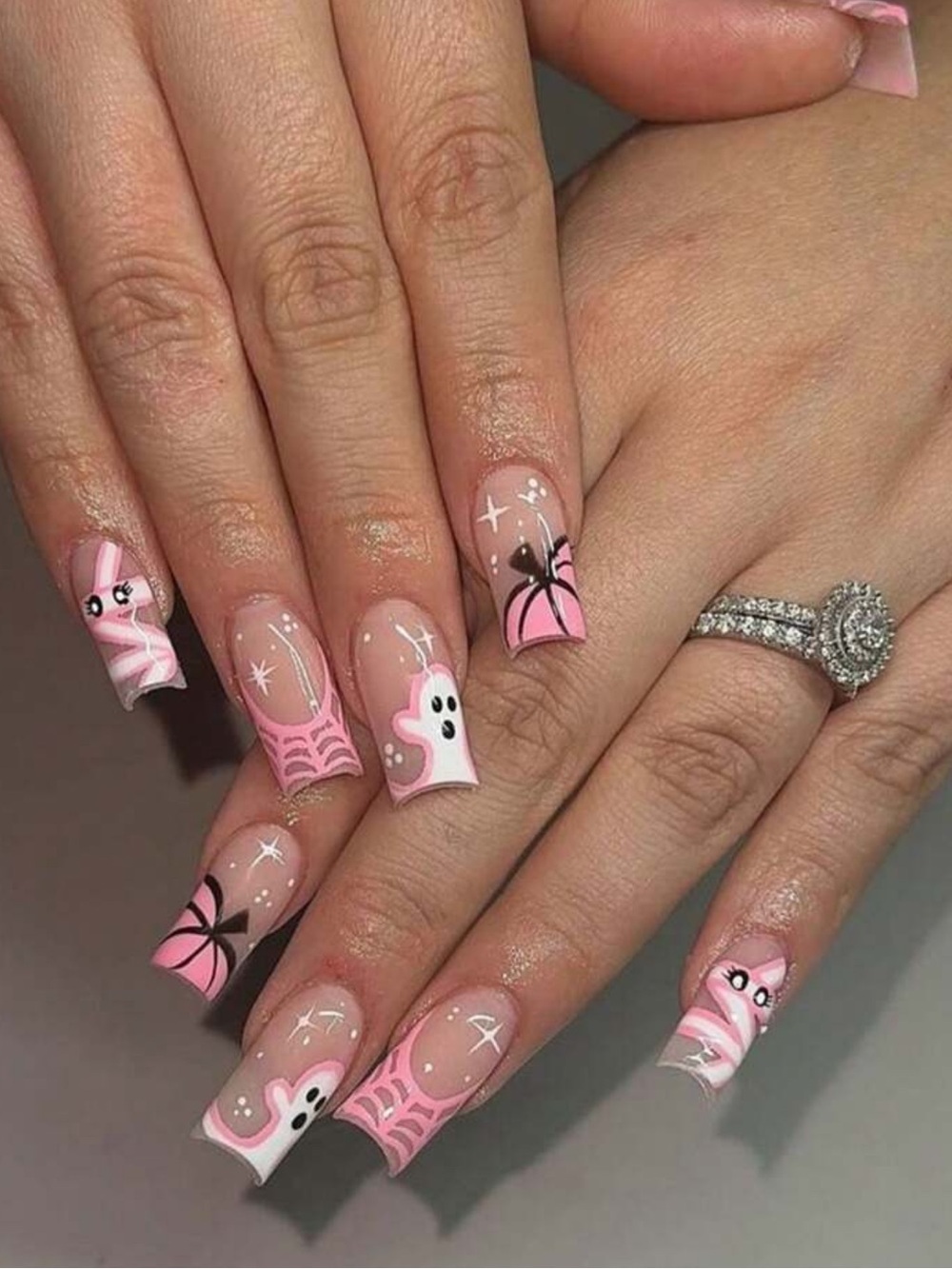24pc Press On Nail Set from the Nail Bar 💅